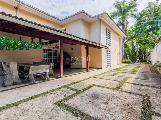 Casa 5 quartos e 8 banheiros, à venda, no bairro Park Way em Brasília