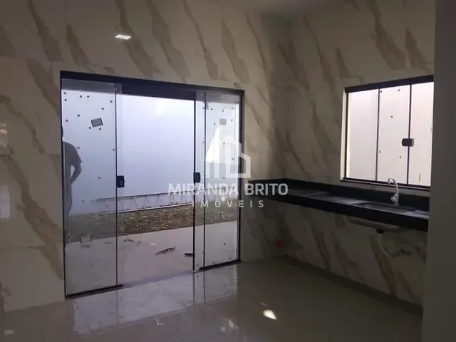 Casa com 192m² 3 quartos e 2 banheiros, à venda, no bairro Setor Fabrício em Aparecida de Goiânia