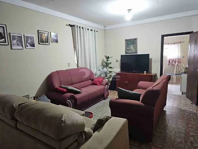 Casa 4 quartos e 2 banheiros, à venda, no bairro Vila Carmelo em Botucatu