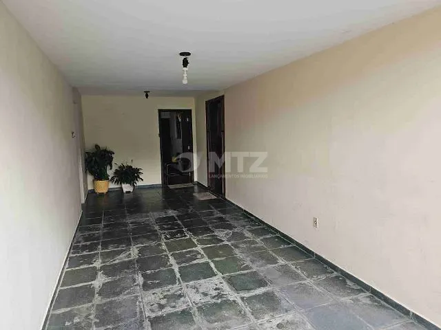 Casa 4 quartos e 2 banheiros, à venda, no bairro Vila Carmelo em Botucatu