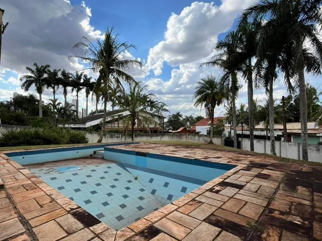 Casa com 4000m² 7 quartos e 1 banheiro, para alugar, no bairro Bela Suiça em Londrina