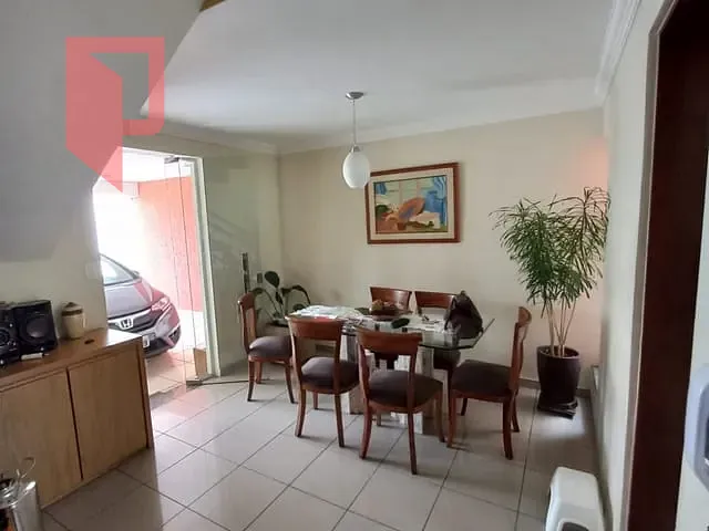 Casa com 300m² 4 quartos e 4 banheiros, à venda, no bairro Caiçaras em Belo Horizonte