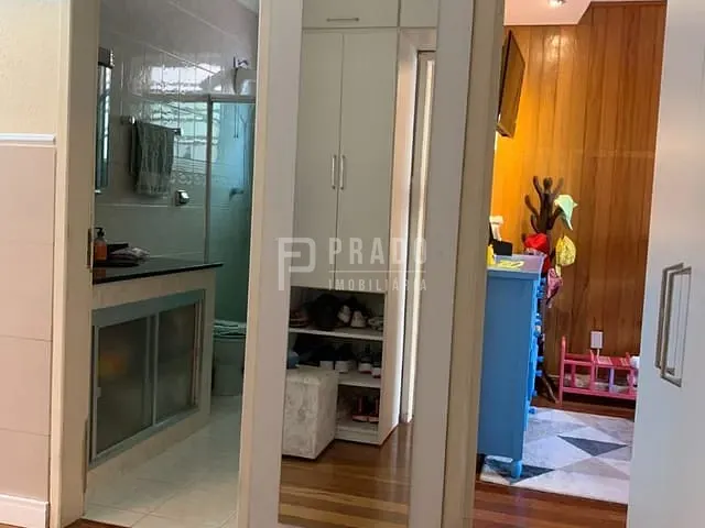 Casa com 336m² 5 quartos e 3 banheiros, à venda, no bairro Três Vendas em Pelotas