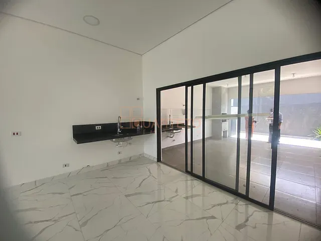 Casa 3 quartos e 4 banheiros, à venda, no bairro Residencial Vila Victoria em Itupeva