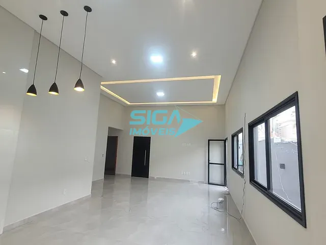 Casa com 300m² 3 quartos e 3 banheiros, à venda, no bairro Colinas de Santa Bárbara em Pouso Alegre