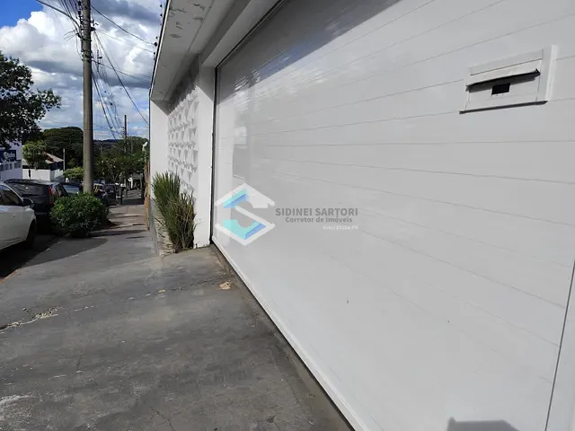 Casa com 484m² 3 quartos e 3 banheiros, à venda, no bairro Centro em Jacarezinho