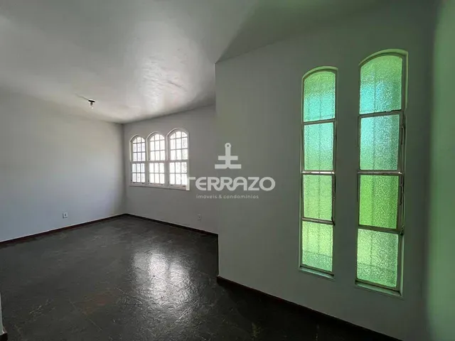 Casa com 100m² 3 quartos e 1 banheiro, à venda, no bairro Jardim Veneza em Volta Redonda