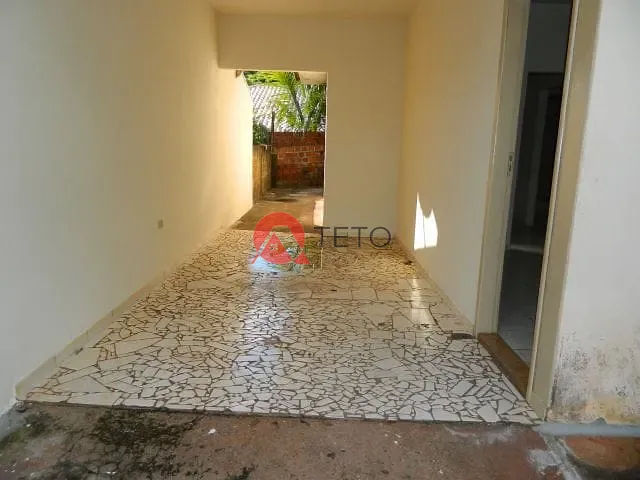 Casa com 100m² 2 quartos e 1 banheiro, para alugar, no bairro Copacabana Residencial em Maringá