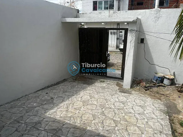 Casa 2 quartos e 1 banheiro, para alugar, no bairro Novo Parque Iracema em Maranguape