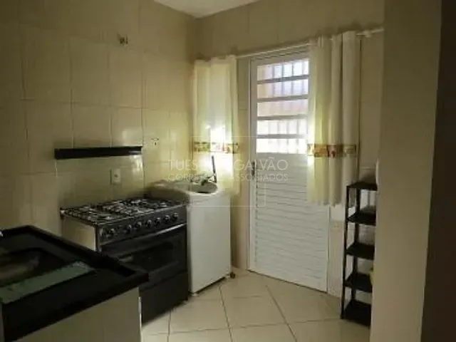 Casa com 56m² 2 quartos e 1 banheiro, à venda, no bairro Uvaranas em Ponta Grossa