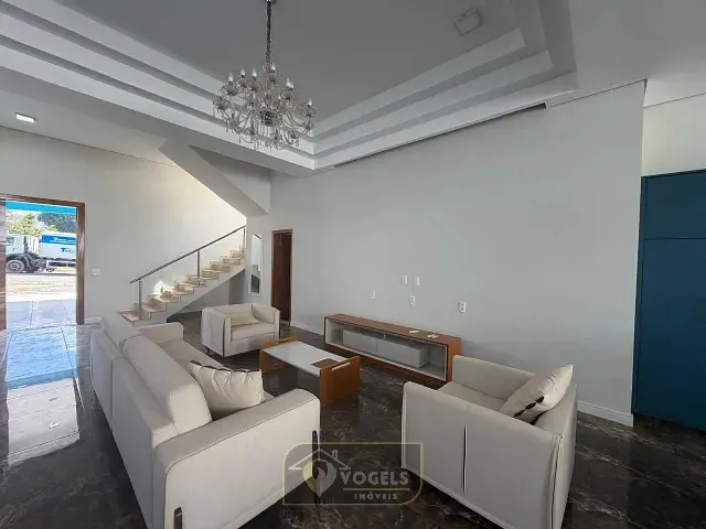Casa com 364m² 3 quartos e 5 banheiros, à venda ou para alugar, no bairro Residencial Palm Park III - Flor D'Aldeia em Holambra