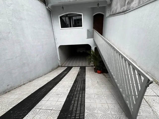 Casa 3 quartos e 3 banheiros, à venda, no bairro Jardim Santo Antônio em Santo André