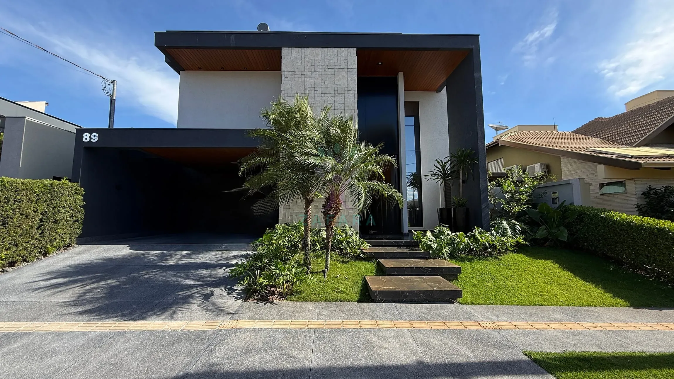 Casa, 4 quartos, 448 m² - Foto 1