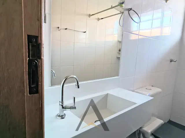 Casa 2 quartos e 1 banheiro, para alugar, no bairro Braz Cubas em Mogi das Cruzes