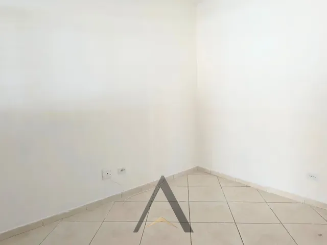 Casa 2 quartos e 1 banheiro, para alugar, no bairro Braz Cubas em Mogi das Cruzes