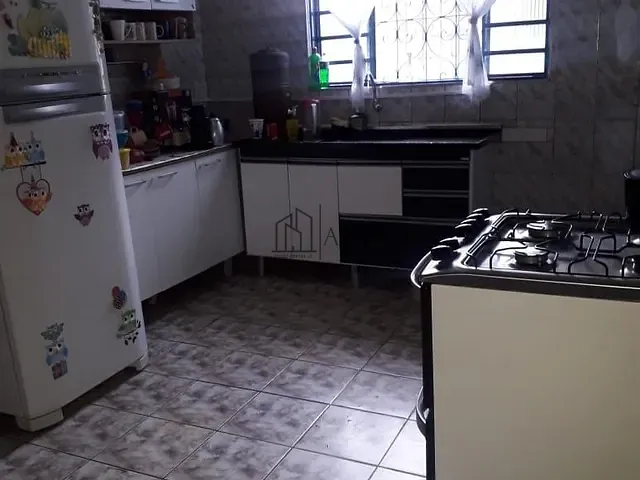 Casa com 400m² 2 quartos e 2 banheiros, à venda, no bairro Vila Nova Aparecida em Mogi das Cruzes