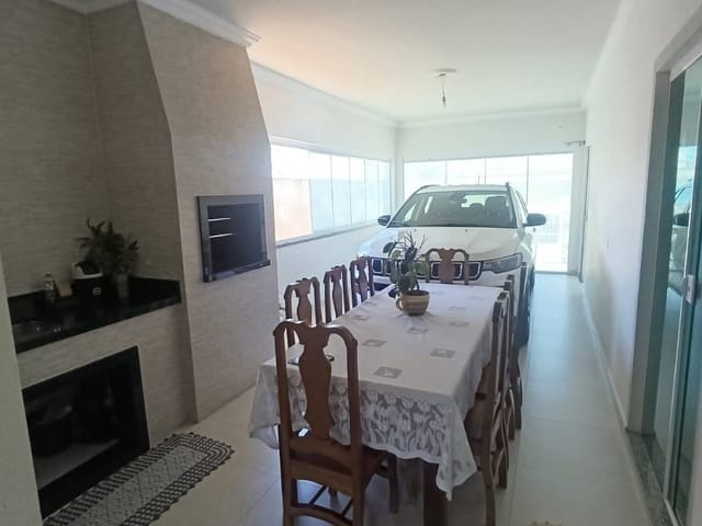Casa 3 quartos e 3 banheiros, à venda, no bairro Cordeiros em Itajaí