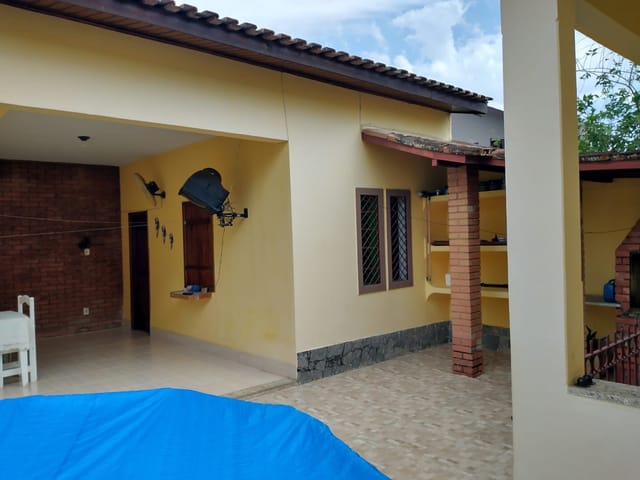 Casa com 360m² 3 quartos e 2 banheiros, à venda, no bairro Parque Turf Club em Campos dos Goytacazes