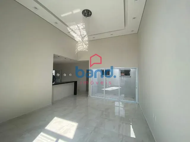 Casa com 225m² 3 quartos e 2 banheiros, à venda, no bairro Portal Ville Ipê em Porto Feliz