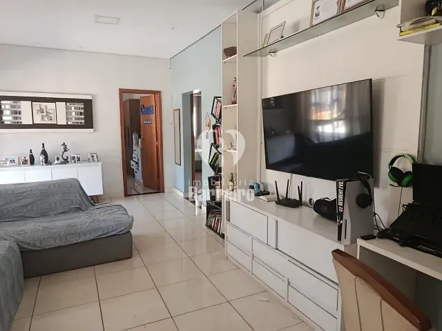 Casa 3 quartos e 3 banheiros, à venda, no bairro Sarzedo em Sarzedo