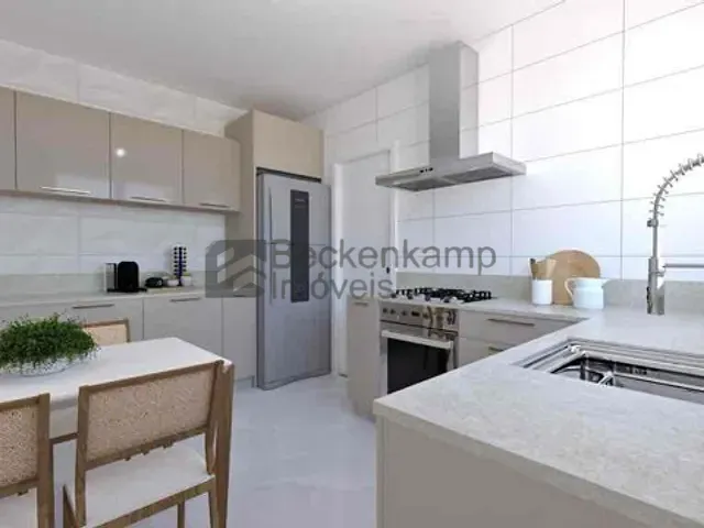Casa 3 quartos e 4 banheiros, à venda, no bairro Jardim Amália em Volta Redonda