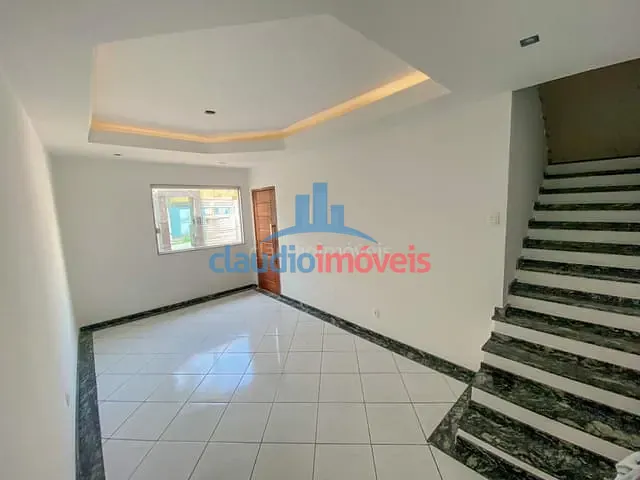 Casa com 230m² 4 quartos e 4 banheiros, à venda, no bairro Jardim Amália em Volta Redonda