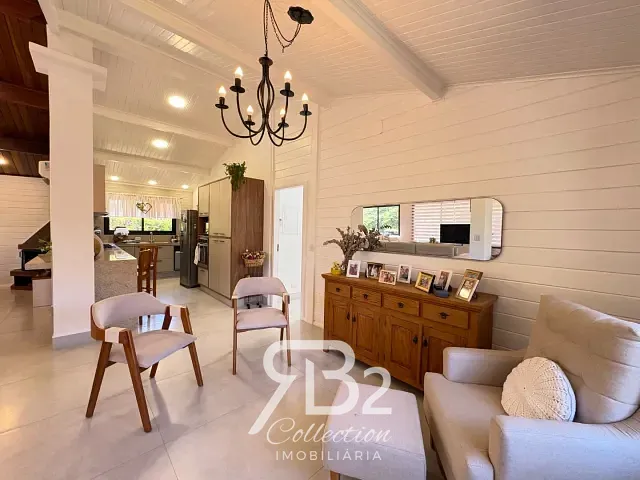 Casa com 828m² 3 quartos e 4 banheiros, à venda, no bairro Vista Alegre em Vinhedo