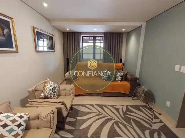Casa 3 quartos e 3 banheiros, à venda, no bairro Caiçaras em Belo Horizonte