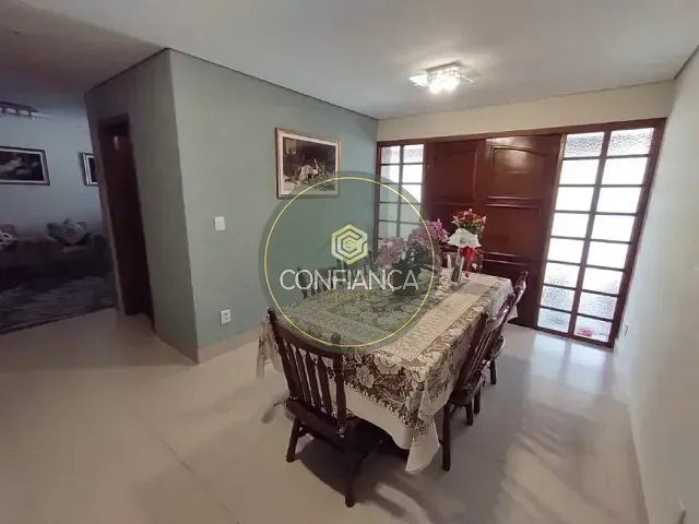Casa 3 quartos e 3 banheiros, à venda, no bairro Caiçaras em Belo Horizonte