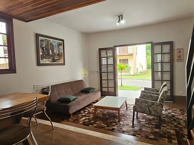 Casa com 198m² 2 quartos e 3 banheiros, à venda, no bairro Vila Pinheiro em Itatiaia