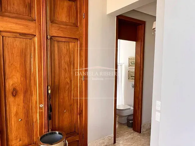 Casa com 695m² 4 quartos e 7 banheiros, à venda, no bairro Esperança em Londrina