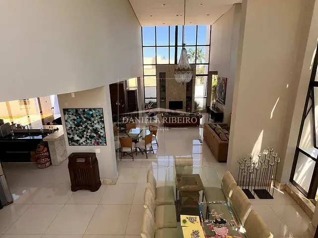 Casa com 695m² 4 quartos e 7 banheiros, à venda, no bairro Esperança em Londrina
