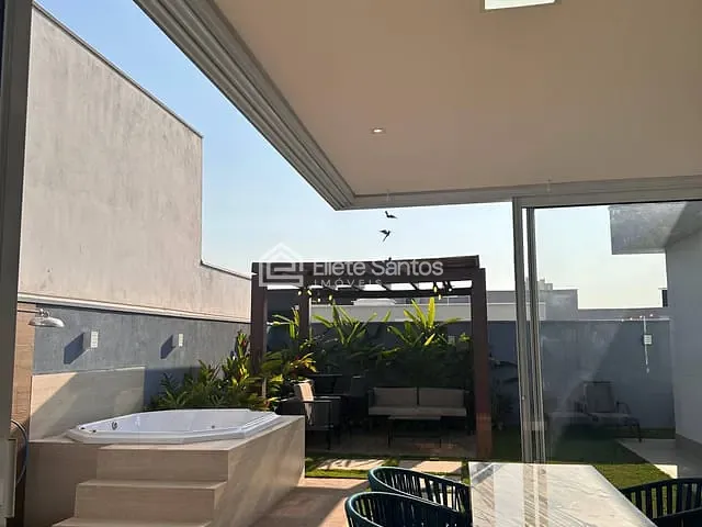 Casa 3 quartos e 4 banheiros, à venda, no bairro Chácara Letônia em Americana