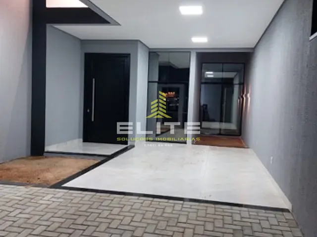 Casa 2 quartos e 2 banheiros, à venda, no bairro Parque dos Poderes em Sorriso