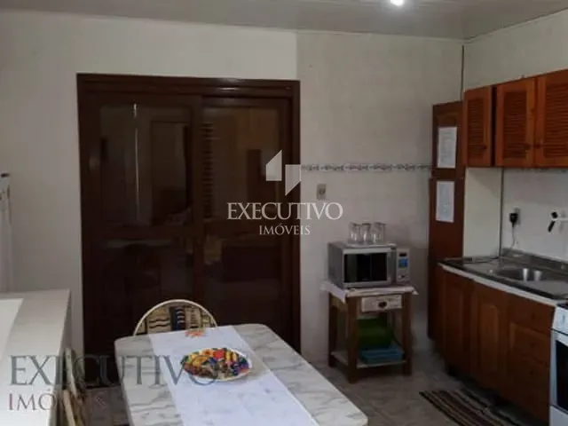 Casa à venda, no bairro Arco-íris em Capão Da Canoa