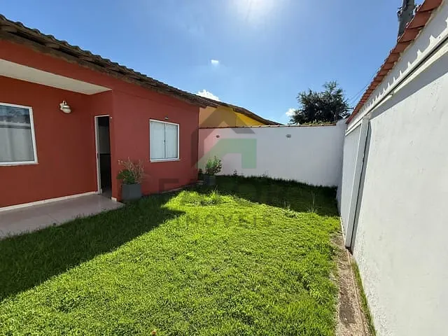 Casa com 53m² 2 quartos e 1 banheiro, à venda, no bairro Marapicu em Nova Iguaçu