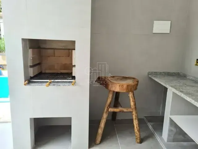 Casa com 700m² 4 quartos e 2 banheiros, à venda ou para alugar, no bairro Limoeiro em Guapimirim