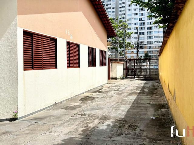Casa 2 quartos e 1 banheiro, para alugar, no bairro Jardim América em Goiânia