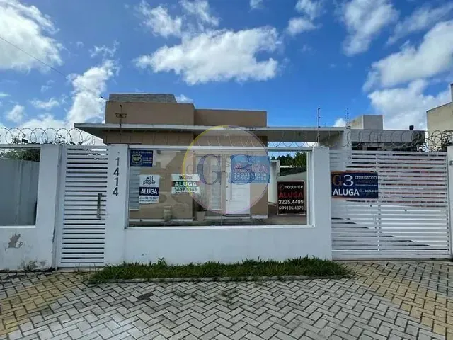 Casa 2 quartos e 1 banheiro, à venda ou para alugar, no bairro Laranjal em Pelotas