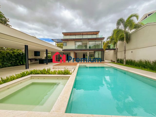 Casa 6 quartos e 8 banheiros, à venda, no bairro Barra da Tijuca em Rio de Janeiro