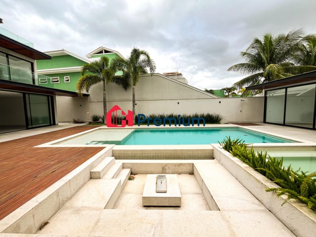 Casa 6 quartos e 8 banheiros, à venda, no bairro Barra da Tijuca em Rio de Janeiro