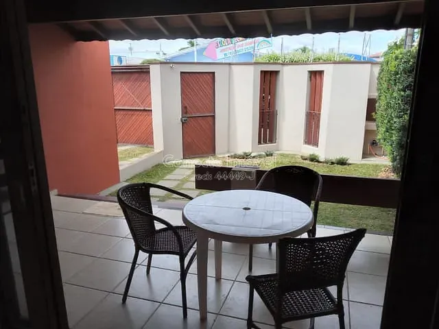 Casa com 275m² 3 quartos e 4 banheiros, à venda, no bairro Jardim Alice em Jaguariúna