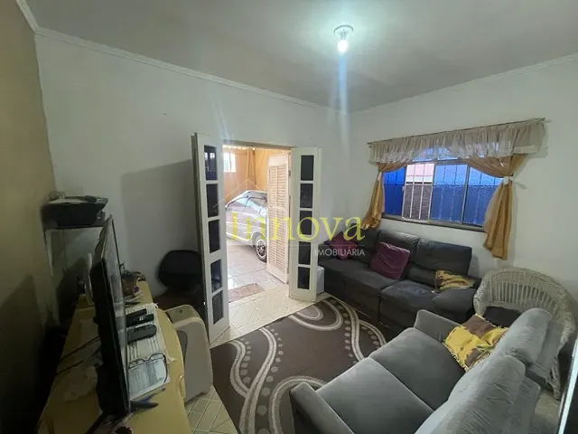 Casa com 125m² 2 quartos e 2 banheiros, à venda, no bairro Balneário Mar Azul em Caraguatatuba
