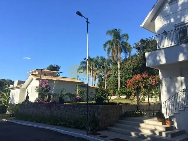 Casa com 365m² 4 quartos e 5 banheiros, à venda, no bairro Canasvieiras em Florianópolis