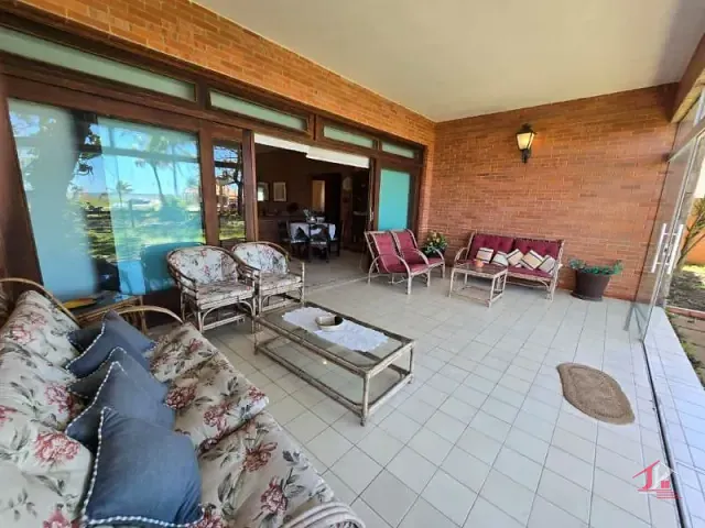 Casa com 608m² 6 quartos e 2 banheiros, à venda, no bairro Cibratel II em Itanhaém