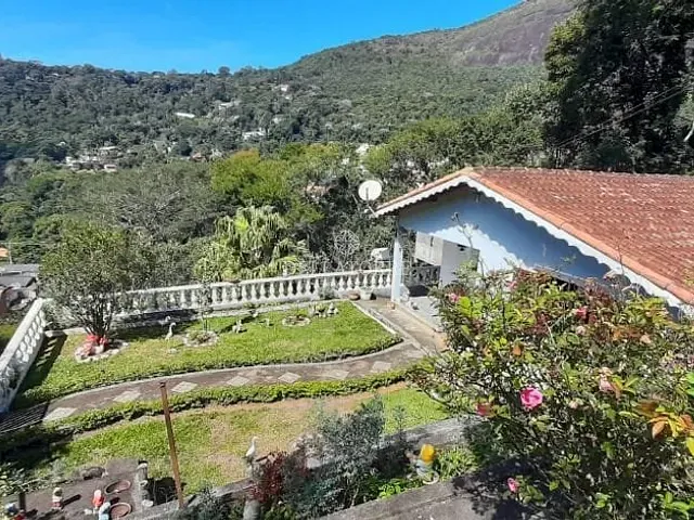 Casa com 1200m² 2 quartos e 1 banheiro, à venda, no bairro Caleme em Teresópolis