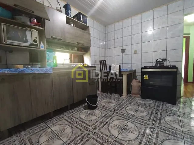 Casa 6 quartos e 2 banheiros, à venda, no bairro Nações em Concórdia