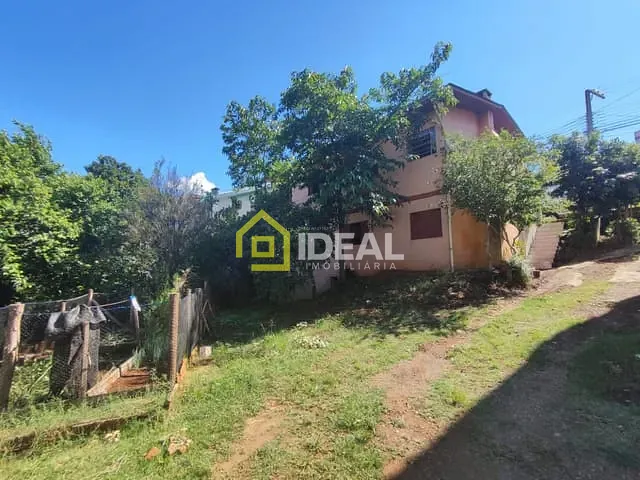 Casa 6 quartos e 2 banheiros, à venda, no bairro Nações em Concórdia