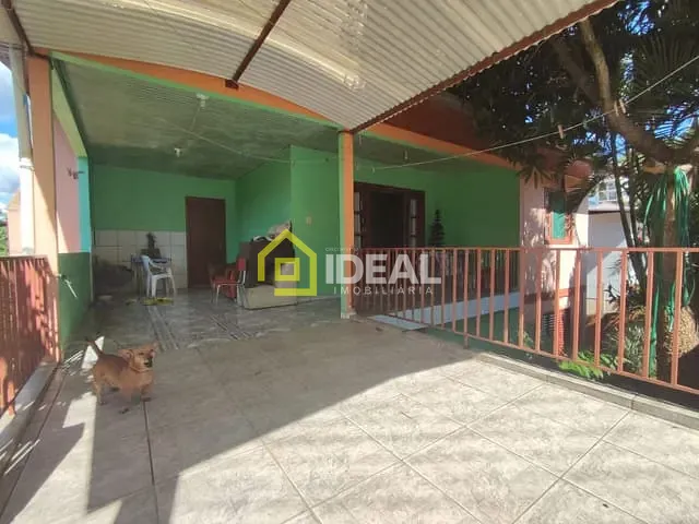 Casa 6 quartos e 2 banheiros, à venda, no bairro Nações em Concórdia
