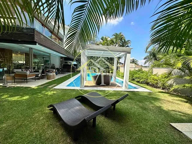 Casa com 750m² 4 quartos e 6 banheiros, à venda, no bairro Alphaville Residencial Um em Barueri